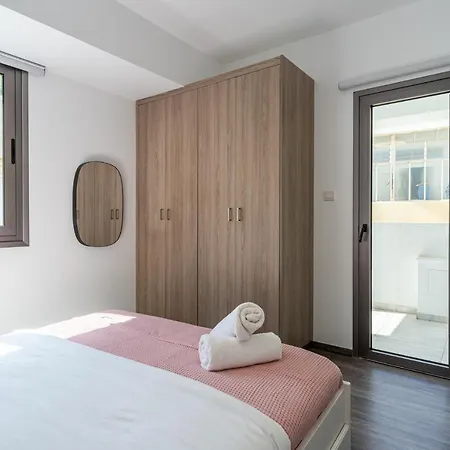Апартаменты Crystal 2-bedroom In