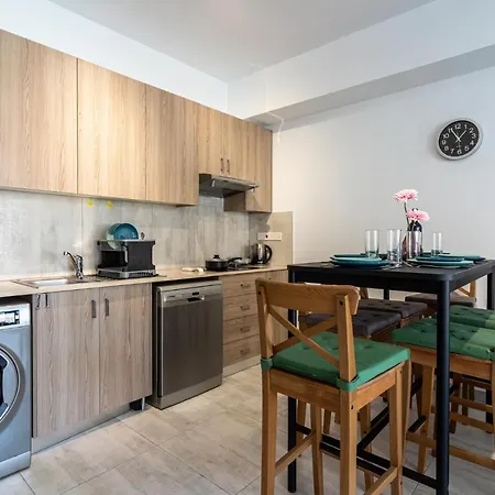 Апартаменты Crystal 2-bedroom In